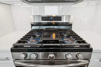 32 Jones St #501, Jersey City, NJ 07306 - Photo 11