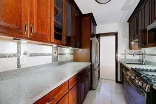 7004 Blvd E, Guttenberg, NJ 07093 - Photo 5