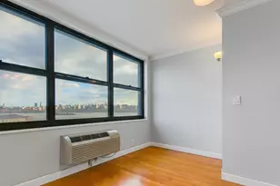 7004 Blvd E, Guttenberg, NJ 07093 - Photo 9