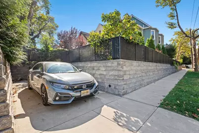 76 Condict St #House, Jersey City, NJ 07306 - Photo 35