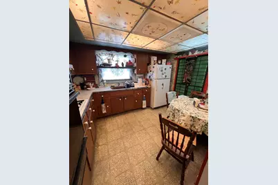 17 West Dr, Bayonne, NJ 07002 - Photo 9