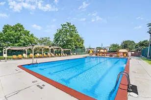 10 Huron Ave, Jersey City, NJ 07306 - Photo 19