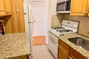10 Huron Ave, Jersey City, NJ 07306 - Photo 3