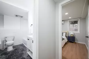 70 Bowers St, Jersey City, NJ 07307 - Photo 21