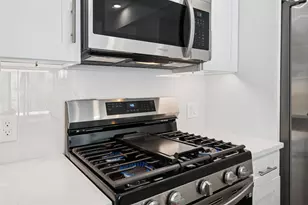 32 Jones St, Jersey City, NJ 07306 - Photo 9