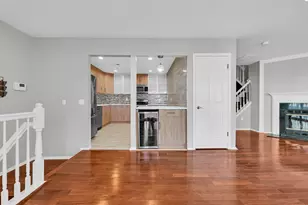 40 Cottonwood St, Jersey City, NJ 07305 - Photo 3