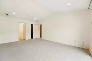 113 Abbie Ct, Guttenberg, NJ 07093 - Photo 21