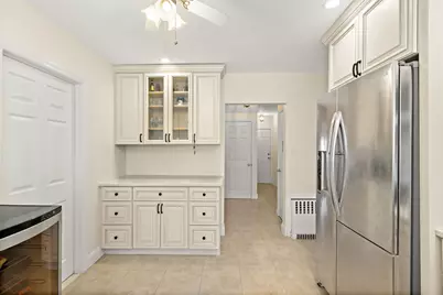 97 Riverview Dr, Cliffside Park, NJ 07010 - Photo 7