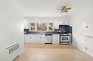 97 Riverview Dr, Cliffside Park, NJ 07010 - Photo 11