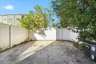 225 Freeman Ave, Jersey City, NJ 07306 - Photo 19