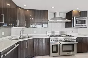 7004 Blvd E, Guttenberg, NJ 07093 - Photo 5