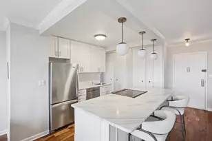 100 Manhattan Ave, Union City, NJ 07087 - Photo 5