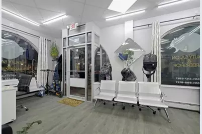 300 49th St, Union City, NJ 07087 - Photo 15