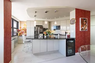 7004 Blvd E, Guttenberg, NJ 07093 - Photo 5