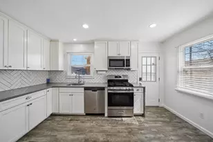 847 Dennis Pl, Linden, NJ 07036 - Photo 3