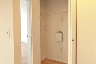 102 Christopher Columbus Dr, Jersey City, NJ 07302 - Photo 15