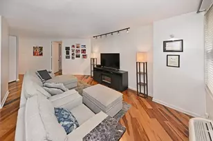 7004 Blvd E, Guttenberg, NJ 07093 - Photo 9