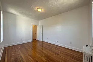 24 Rock St, Jersey City, NJ 07306 - Photo 3