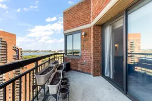 2110 Harmon Cove Tower, Secaucus, NJ 07094 - Photo 37