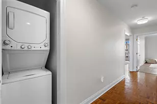 207 Shearwater Ct W, Jersey City, NJ 07305 - Photo 23