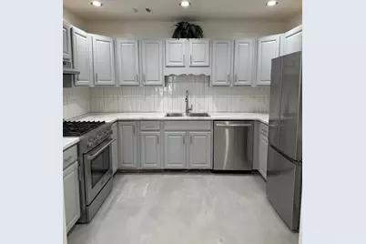 85 Grieco Dr #2, Jersey City, NJ 07305 - Photo 5