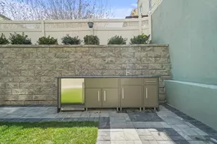 160 Central Ave, Jersey City, NJ 07307 - Photo 23