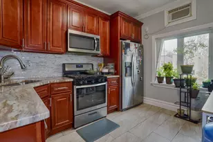 264 Columbia Ave, Jersey City, NJ 07307 - Photo 7