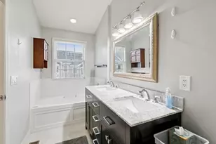 273 Roslyn Ct, West New York, NJ 07093 - Photo 29