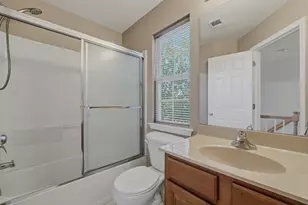 2 Marina Dr, Bayonne, NJ 07002 - Photo 11