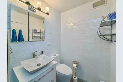 100 Manhattan Ave #402, Union City, NJ 07087 - Photo 9