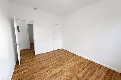 35 Rock St #25, Jersey City, NJ 07306 - Photo 5