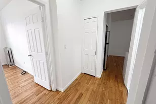 35 Rock St, Jersey City, NJ 07306 - Photo 9