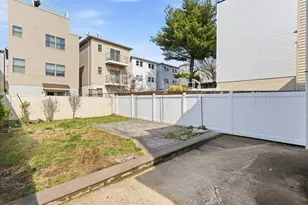 110 Grace St, Jersey City, NJ 07307 - Photo 47