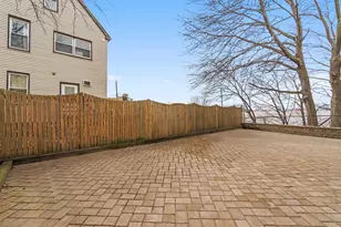 178 W 33rd St, Bayonne, NJ 07002 - Photo 25