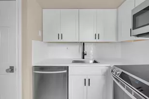 6816 Bellevue Ave, Guttenberg, NJ 07093 - Photo 3