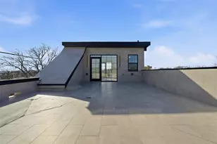 31 Bayview Ave, Jersey City, NJ 07305 - Photo 9