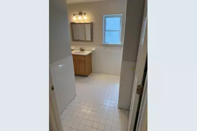 380 Ocean Ave #1, Jersey City, NJ 07305 - Photo 11