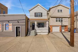 139 W 51st St, Bayonne, NJ 07002 - Photo 23