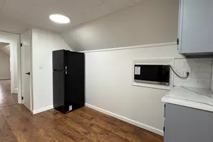 122 Carlton Ave, Jersey City, NJ 07306 - Photo 9