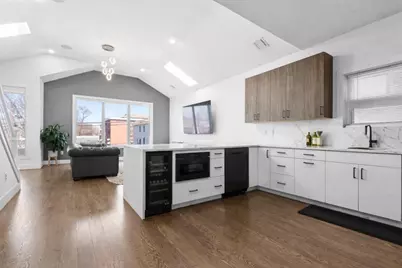 201 Lincoln St, Jersey City, NJ 07307 - Photo 11