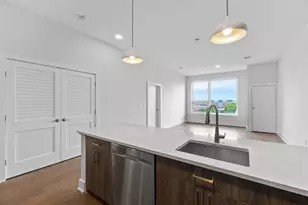 250 Ave E, Bayonne, NJ 07002 - Photo 15