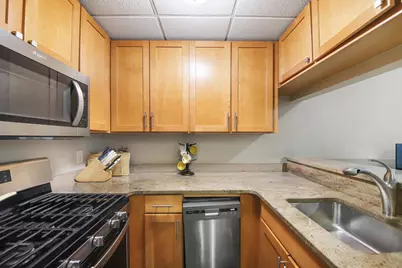 187 Wayne St #206C, Jersey City, NJ 07302 - Photo 7