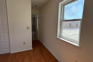 81 70th St, Guttenberg, NJ 07093 - Photo 7