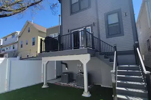 17 Hartley Pl, Bayonne, NJ 07002 - Photo 5