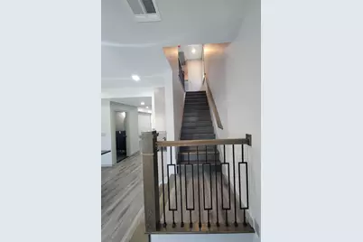 17 Hartley Pl, Bayonne, NJ 07002 - Photo 11