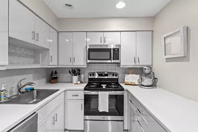 100 Shearwater Ct East #31, Jersey City, NJ 07305 - Photo 7