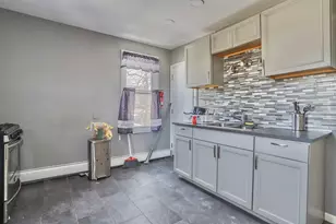 86 Pamrapo Ave, Jersey City, NJ 07305 - Photo 5