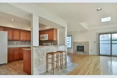 833 Topsail Lane #833, Secaucus, NJ 07094 - Photo 5