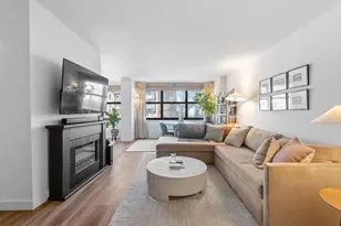 7000 Blvd E, Guttenberg, NJ 07093 - Photo 5