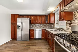 184 Central Ln, Secaucus, NJ 07094 - Photo 7